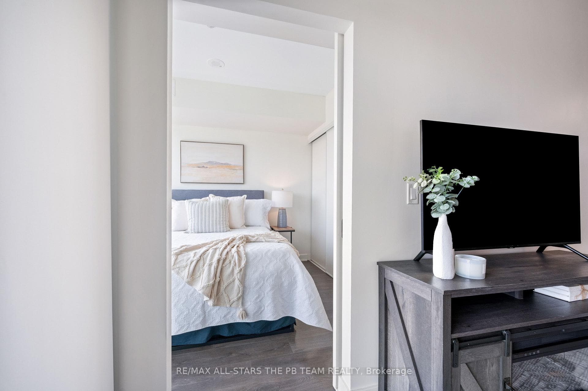 6 Sonic Way Unit 1406 photo 21