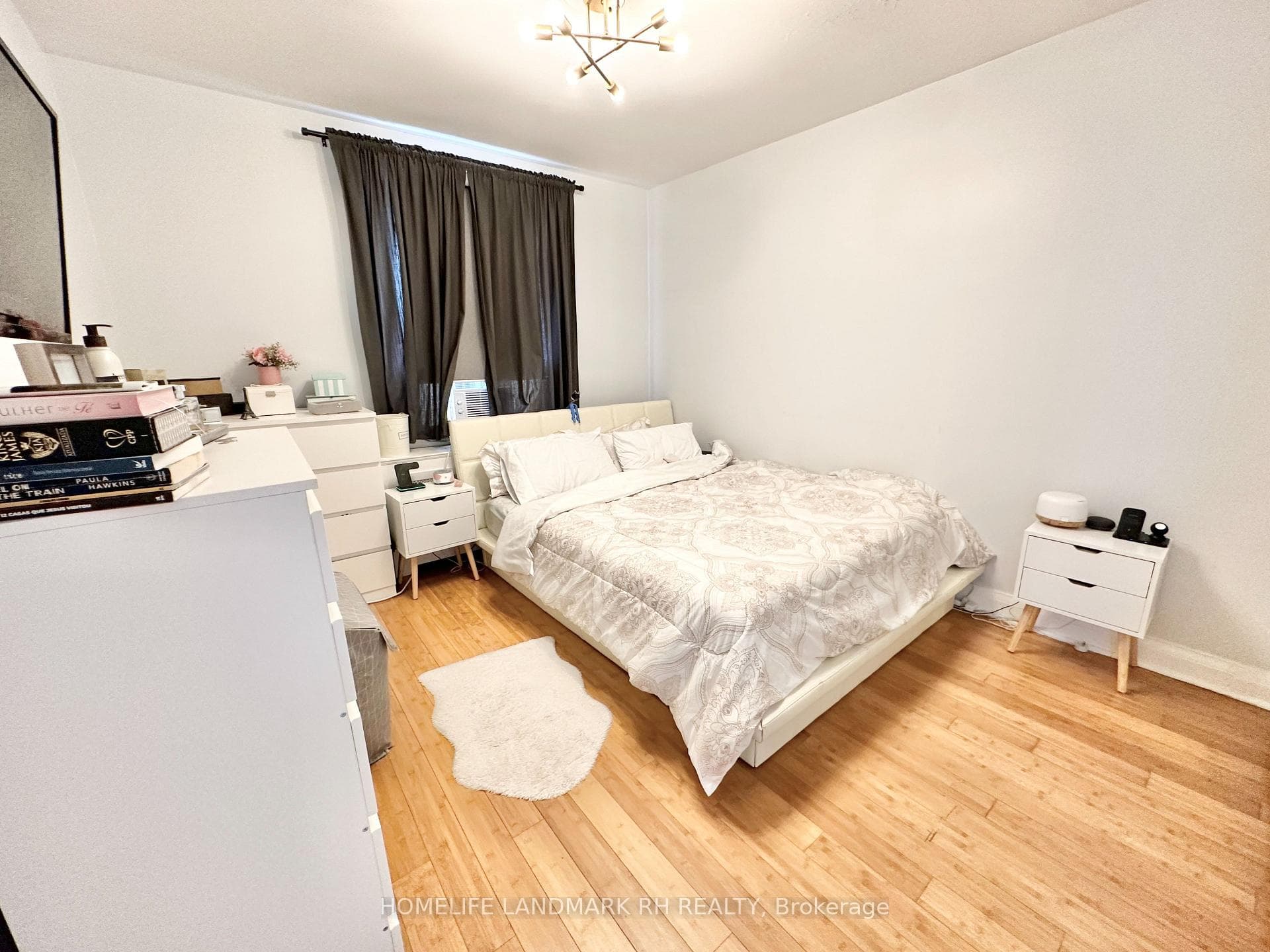 556 Caledonia Road photo 8