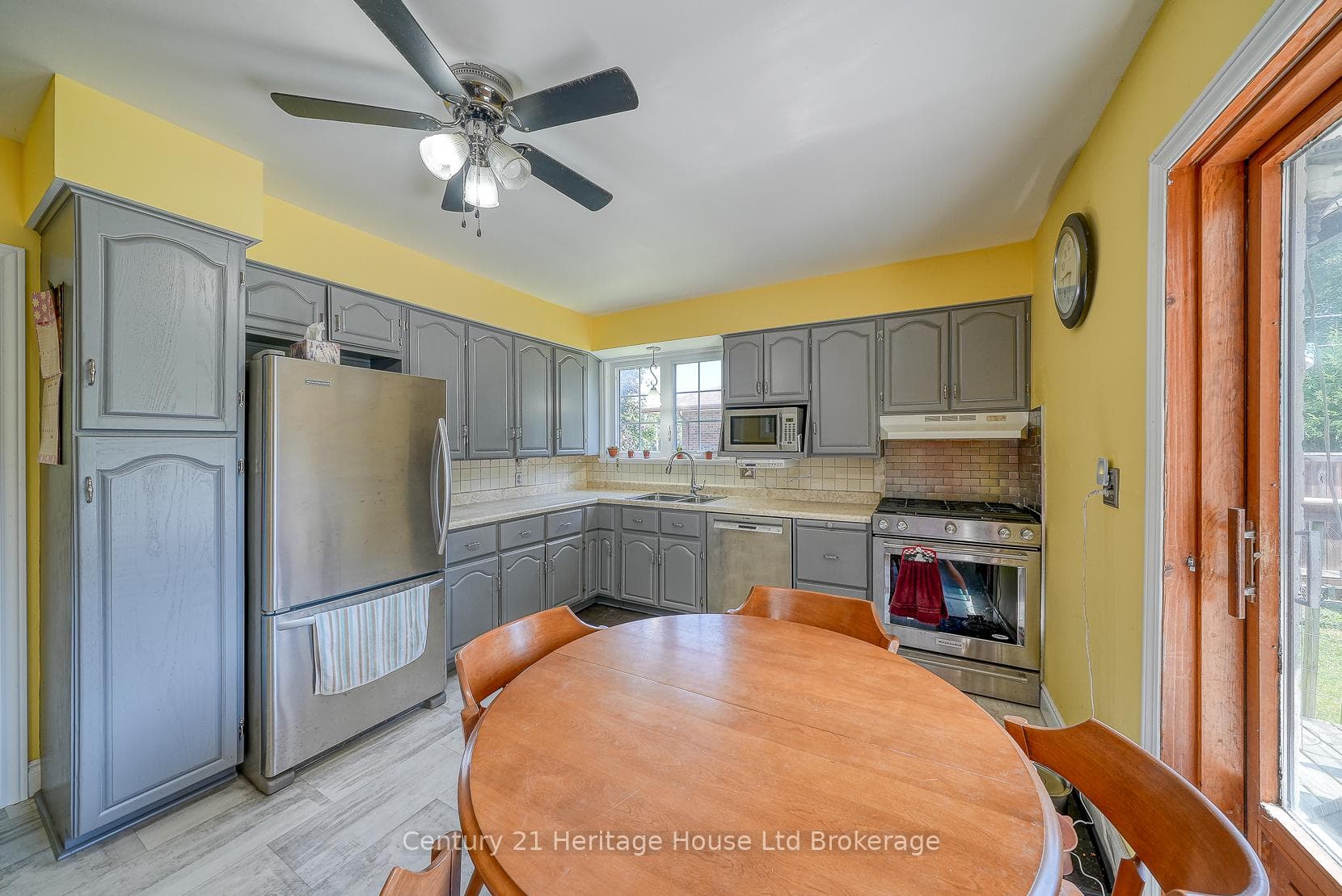 584450 Beachville Road photo 12