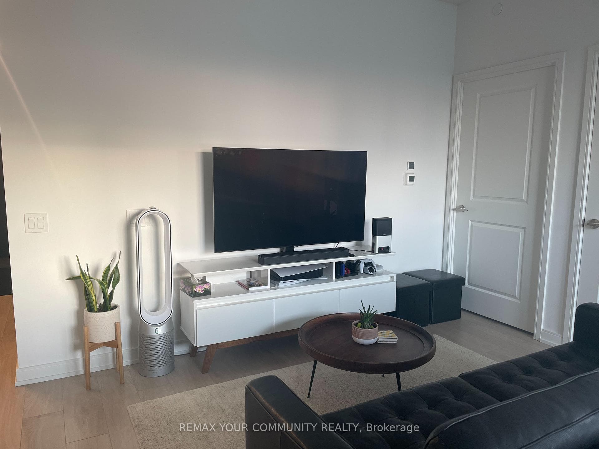 8 Nahani Way Unit 706 photo 27