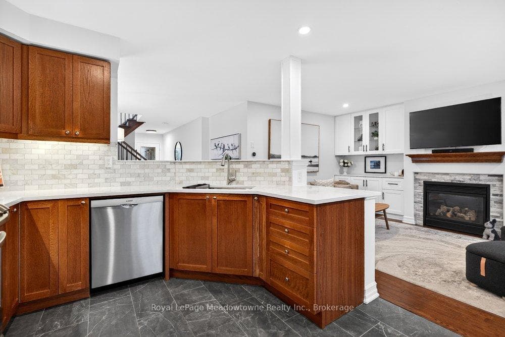 658 Porter Way photo 18