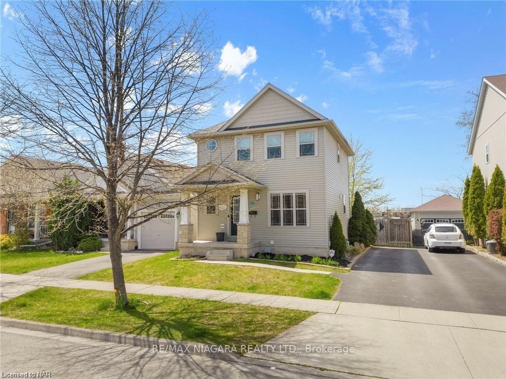 74 Chicory Crescent photo 2