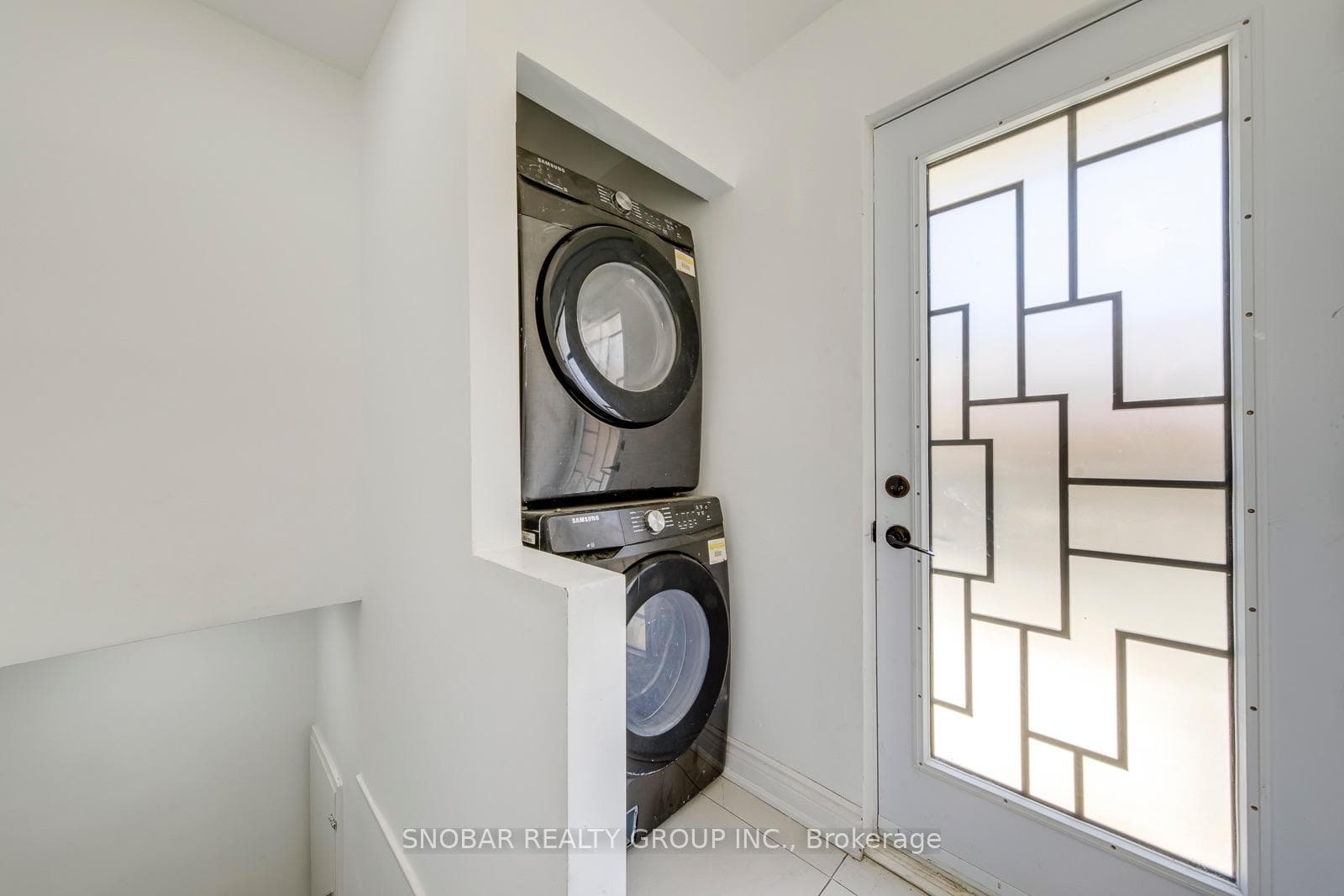 99 Jeffcoat Drive photo 33