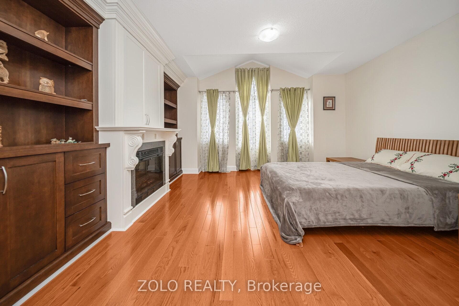 174 Parkvale Drive photo 9