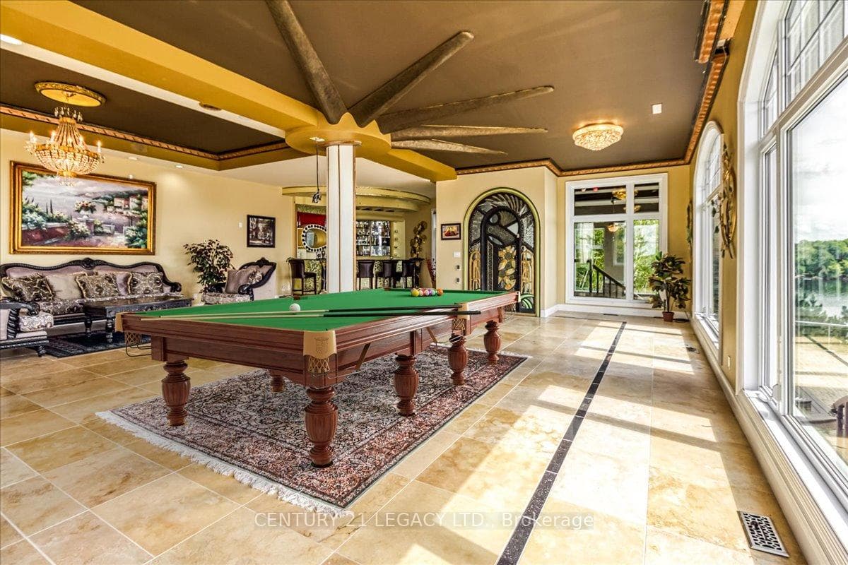 376 Maki Avenue photo 27