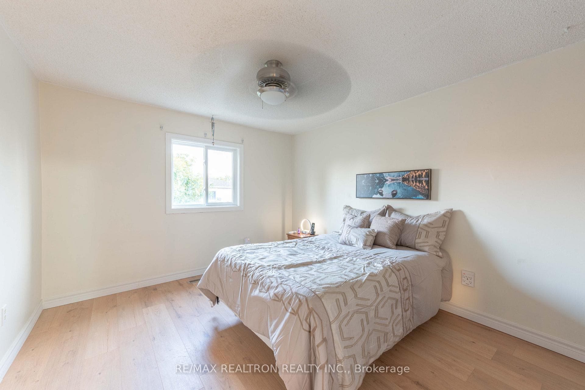 95 Chalmers Crescent photo 24
