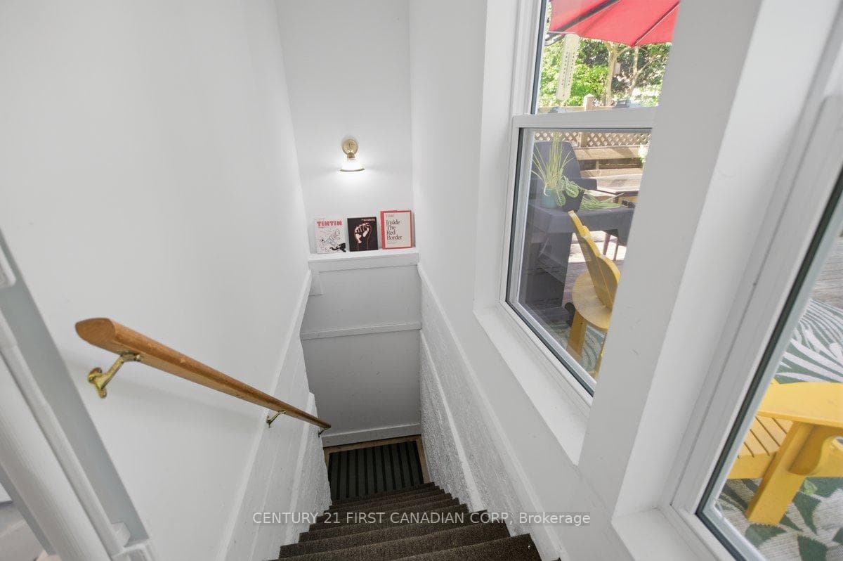 Entrance straight to basement