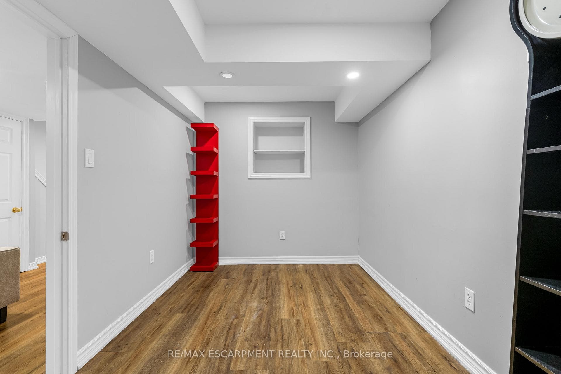 1183 Westview Terrace photo 13