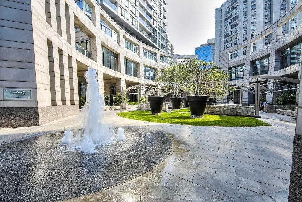 2191 Yonge Street Unit 4609 photo 5