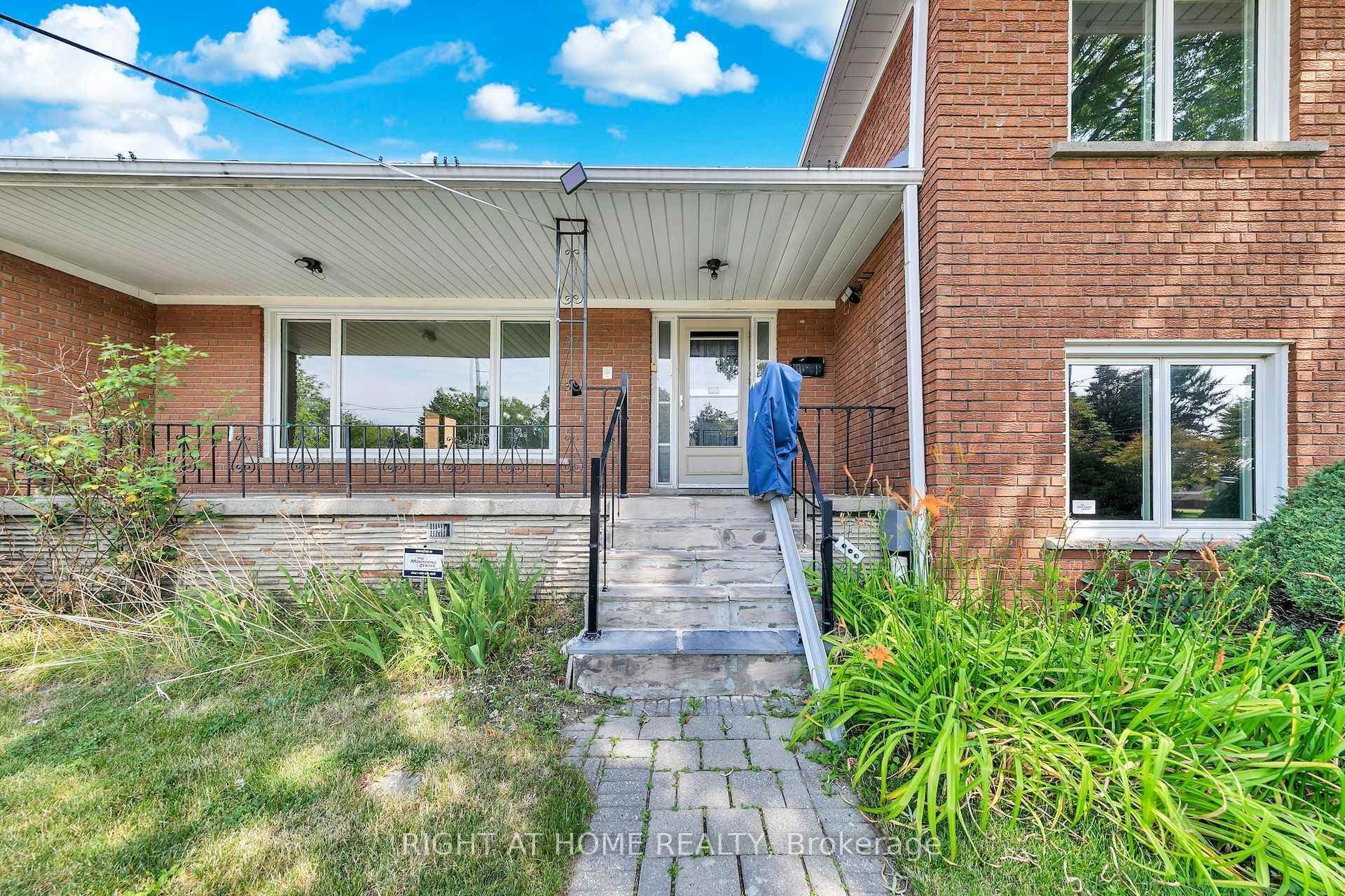 88 Peckham Avenue photo 42