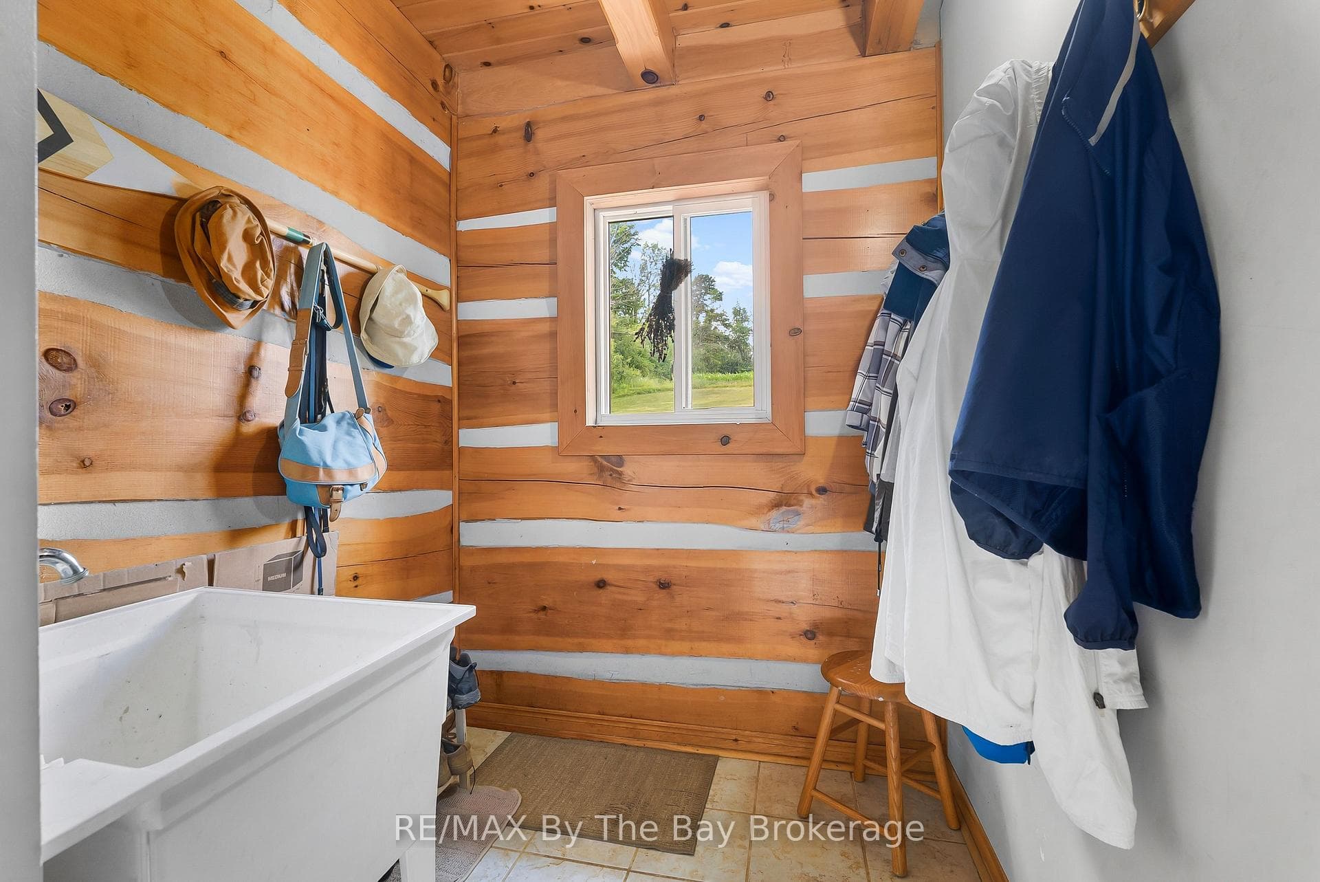 mudroom/storage