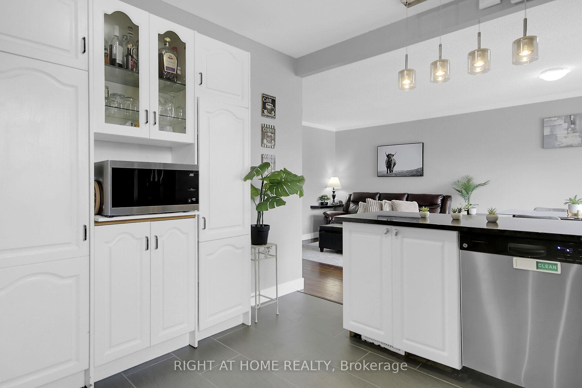 168 Glamorgan Drive photo 14