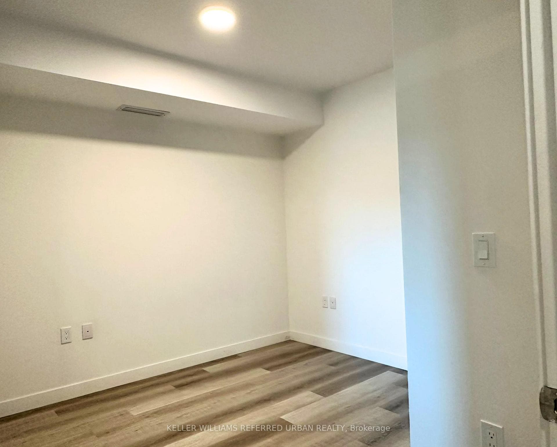 325 University Avenue Unit 102 photo 7