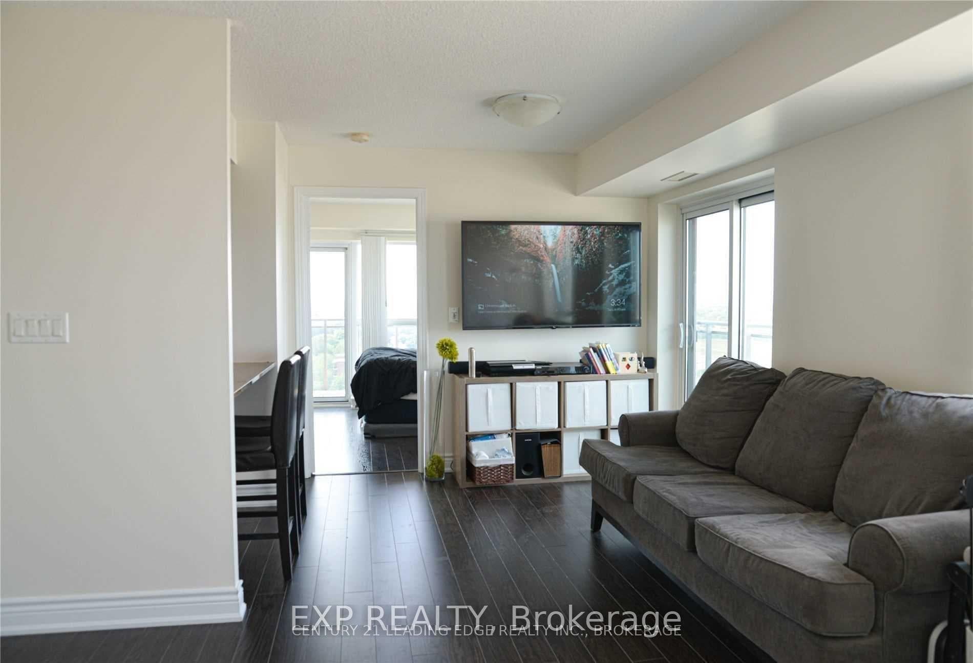 215 Queen Street Unit 1610 photo 3