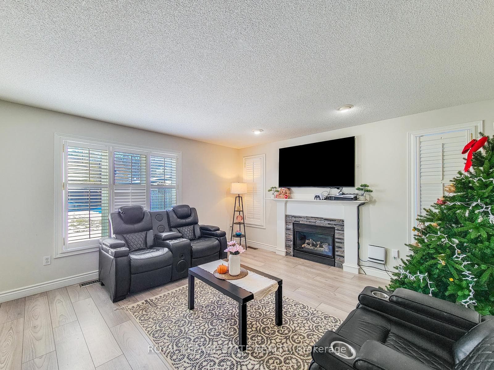 86 Margaret Avenue photo 18