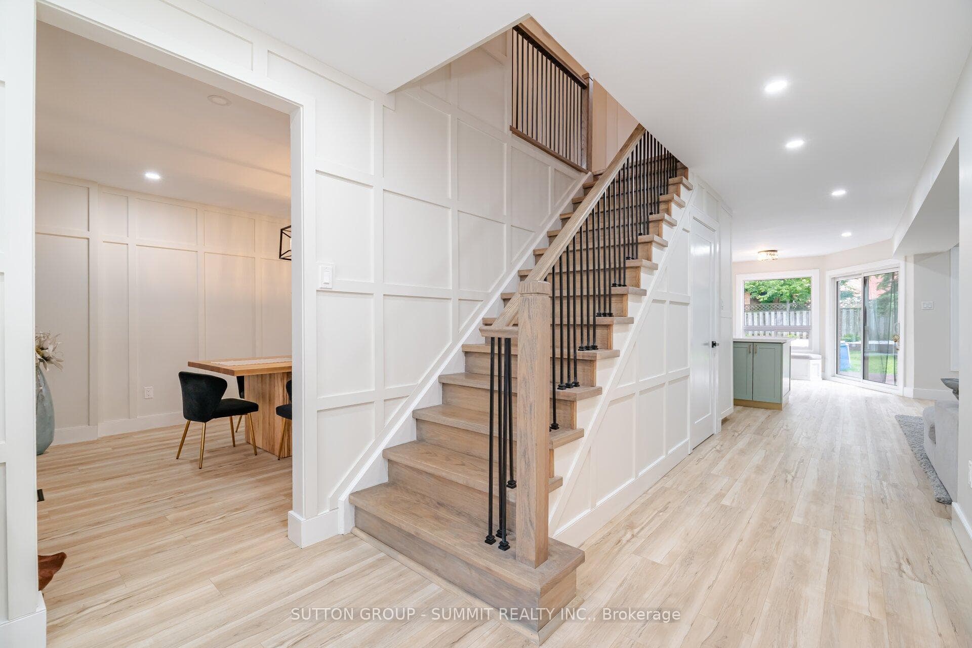 365 CELTIC Drive photo 16