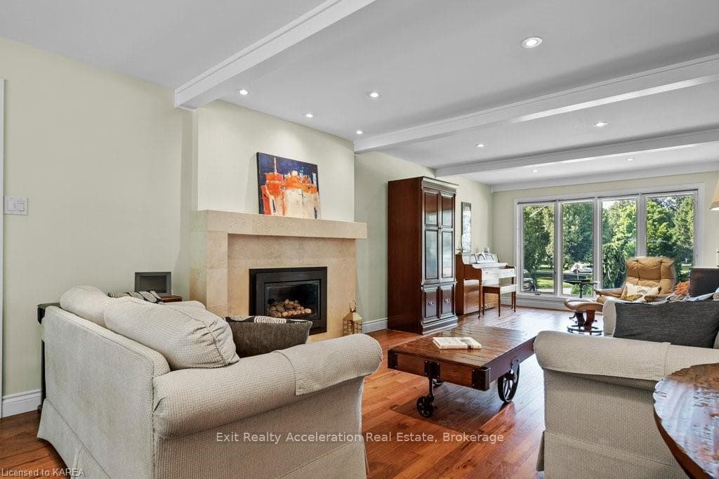 42 EDGEWOOD Drive photo 5