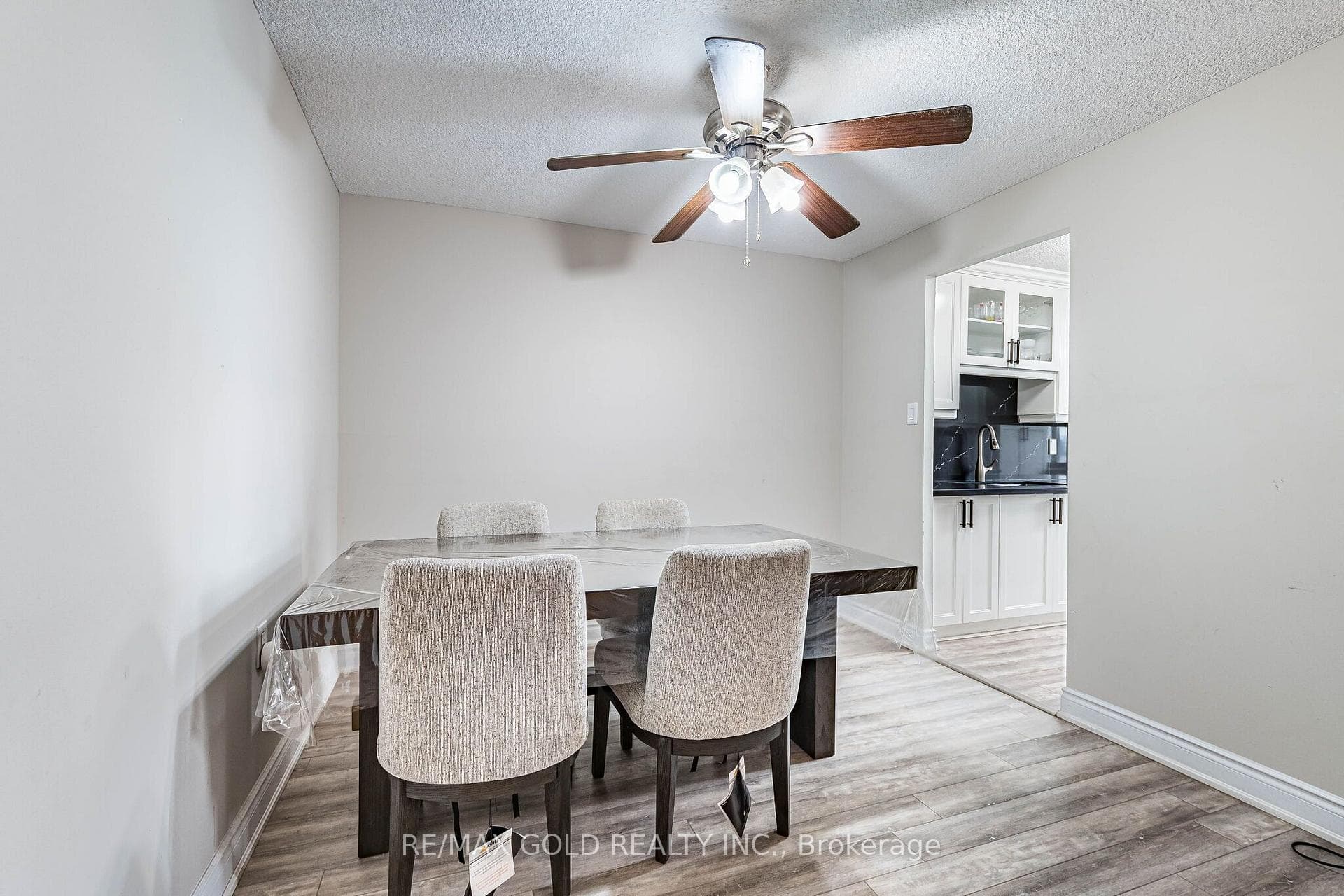 18 Knightsbridge Road Unit 508 photo 21