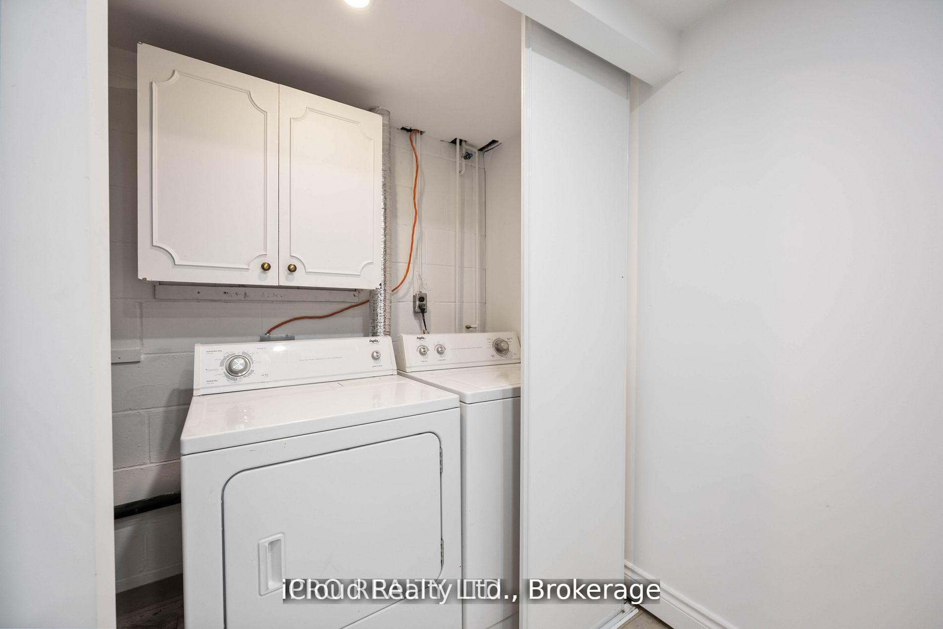 736 Westdale Street photo 32