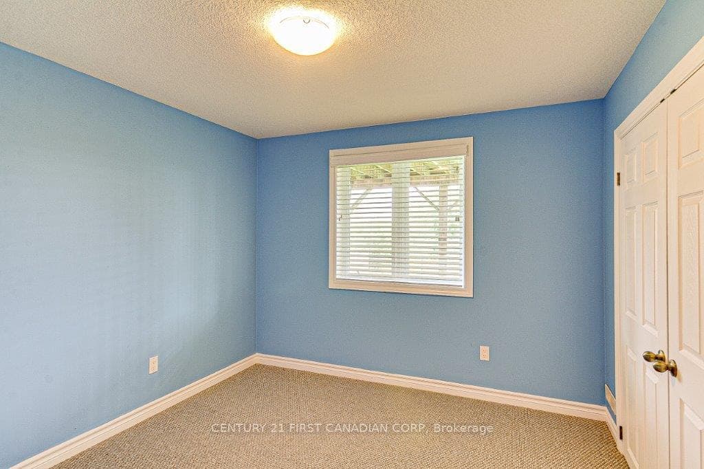 778 LONGWORTH Road photo 18