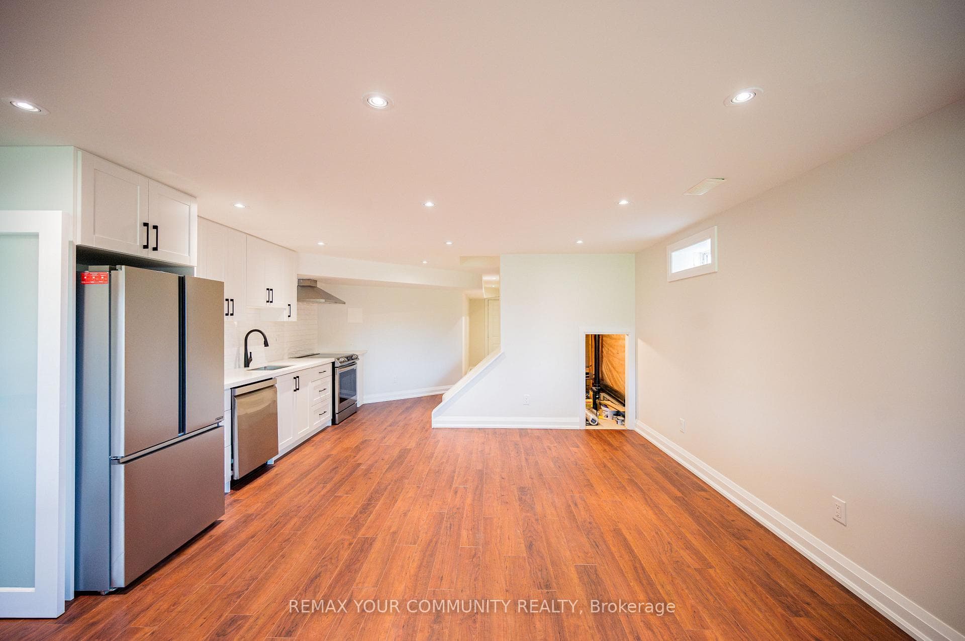 176 Aishford Road Unit LOWER photo 16