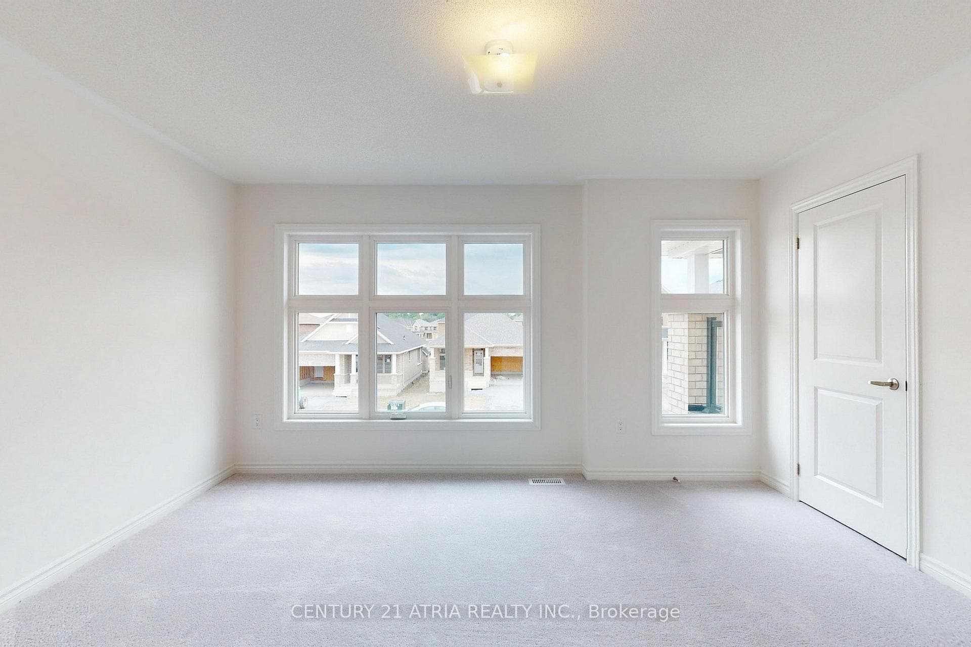42 Ainslie Hill Crescent photo 31