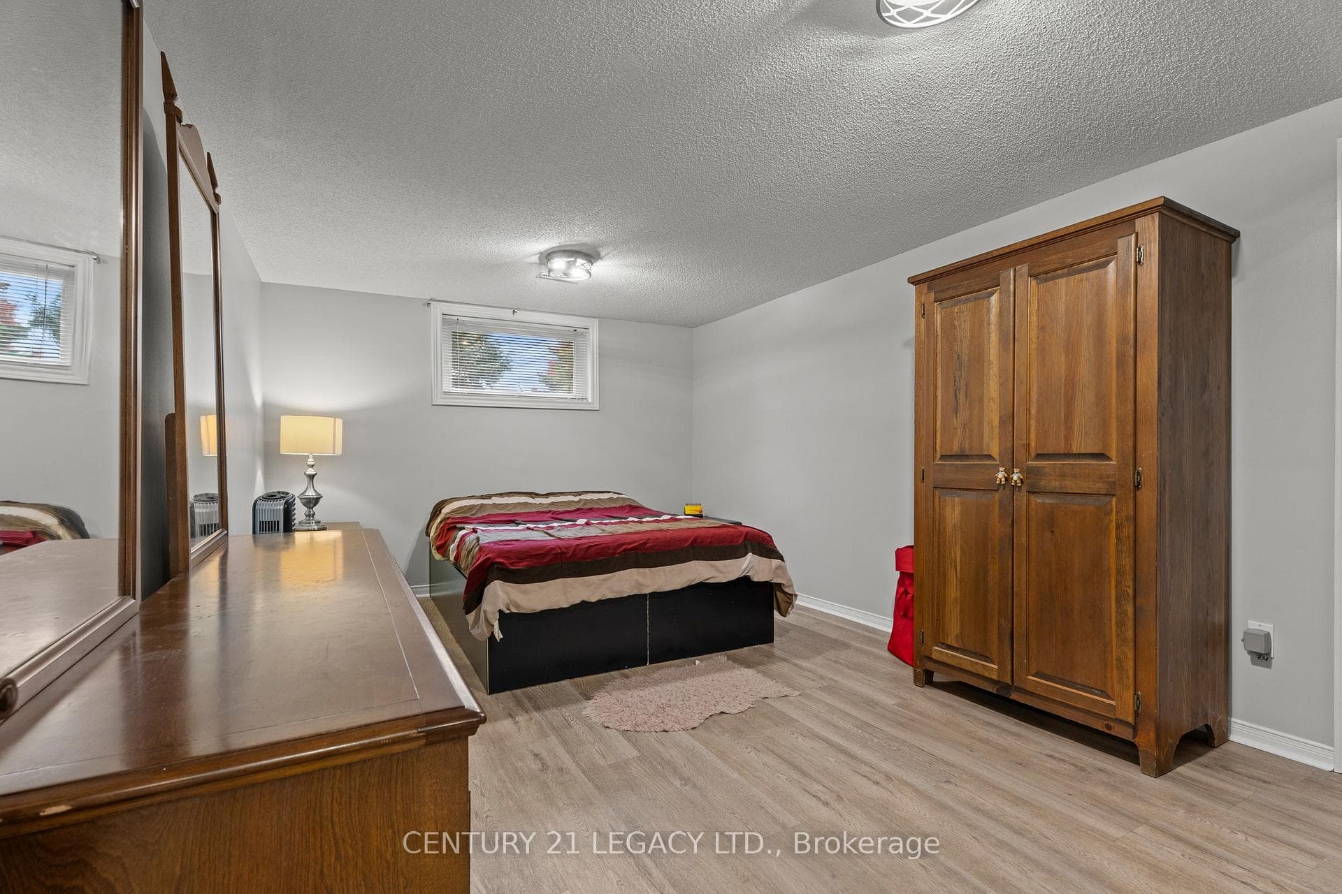 299 PINEGROVE Road photo 25