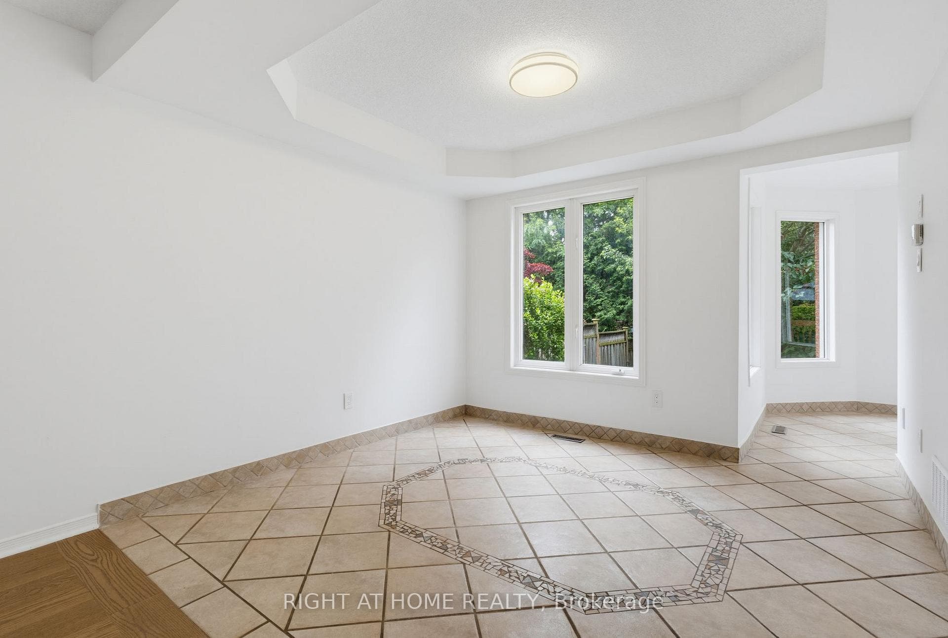 1087 Augustus Drive photo 19