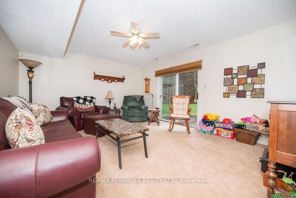 6 DEREK Drive photo 18