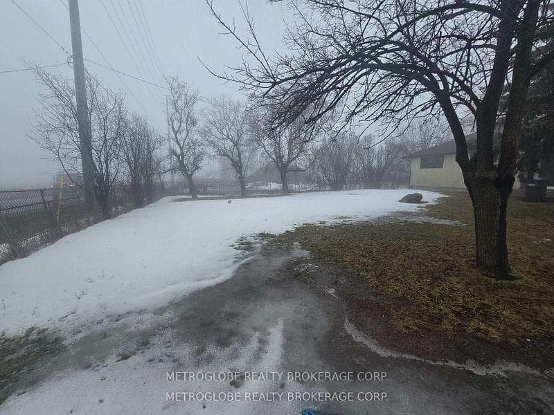 5482 Countryside Drive photo 4