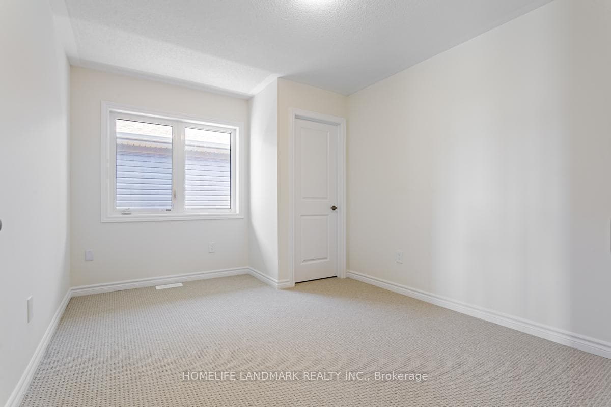 672 Grand Ridge Avenue photo 19