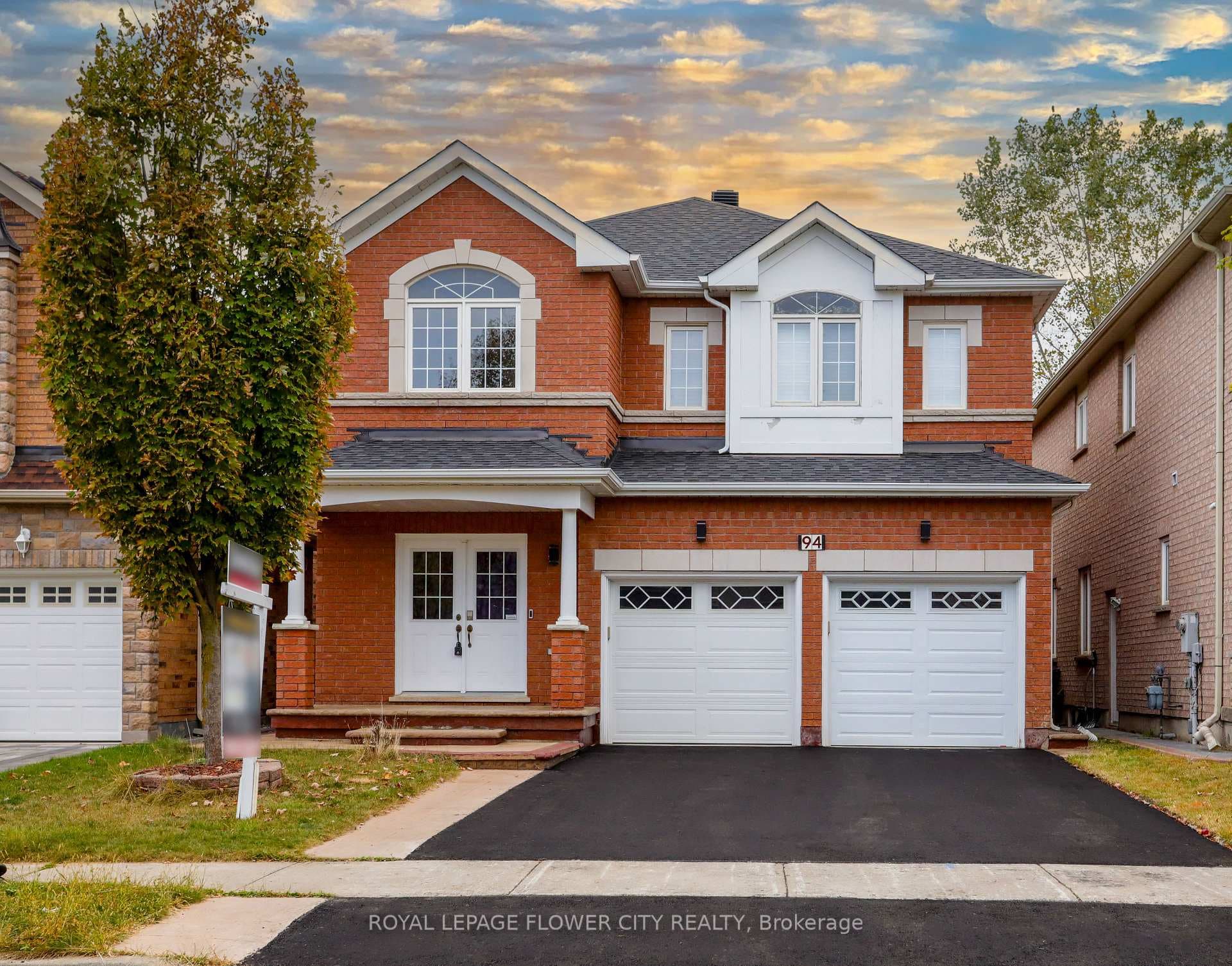 94 SIR JACOBS Crescent photo 1