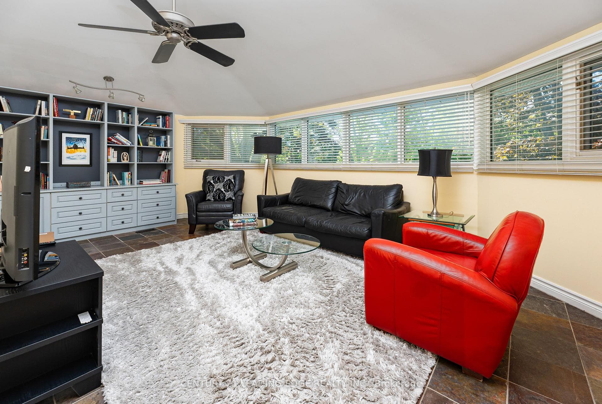 20 Solway Court photo 27