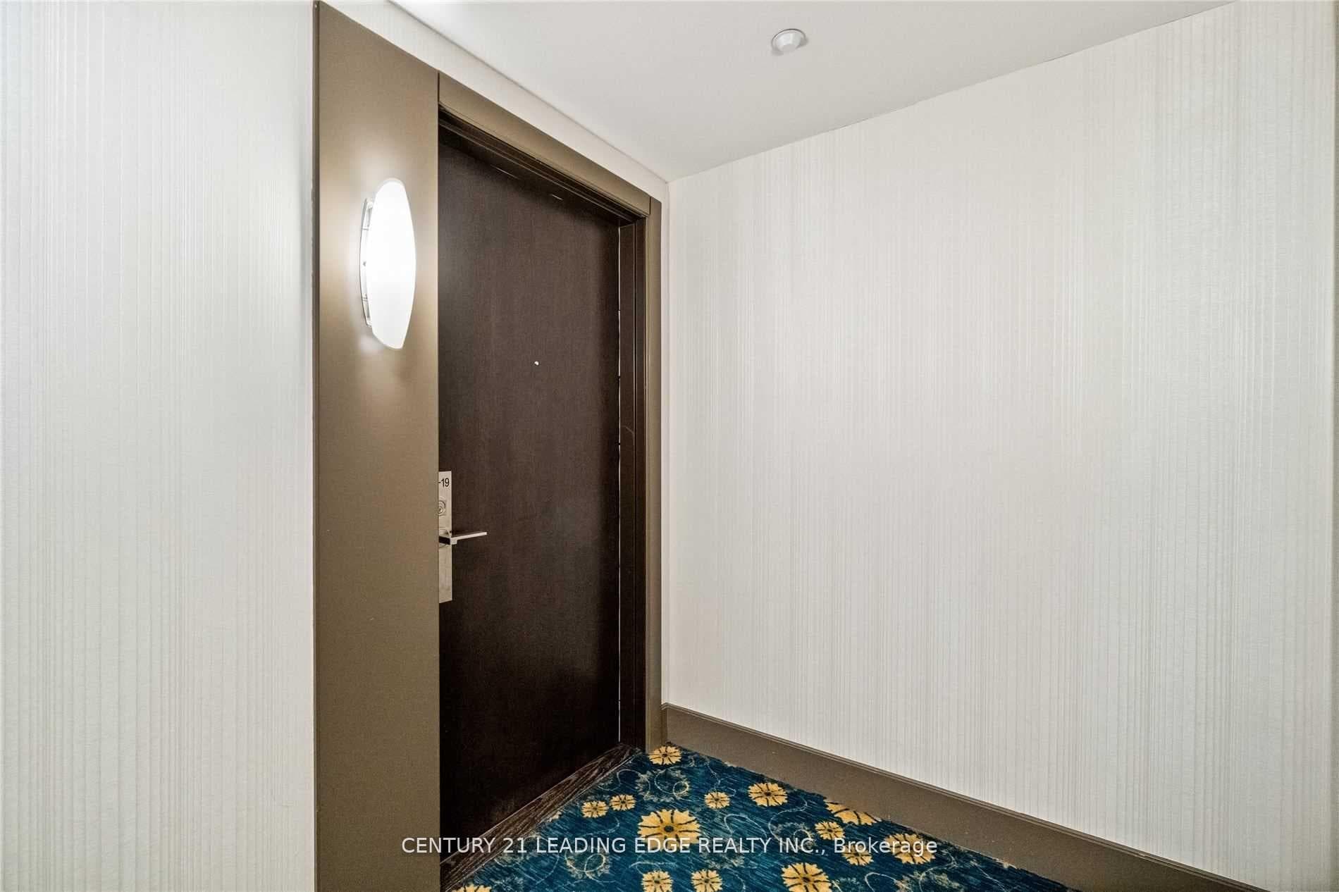 370 Highway 7 N/A Unit PH19 photo 7