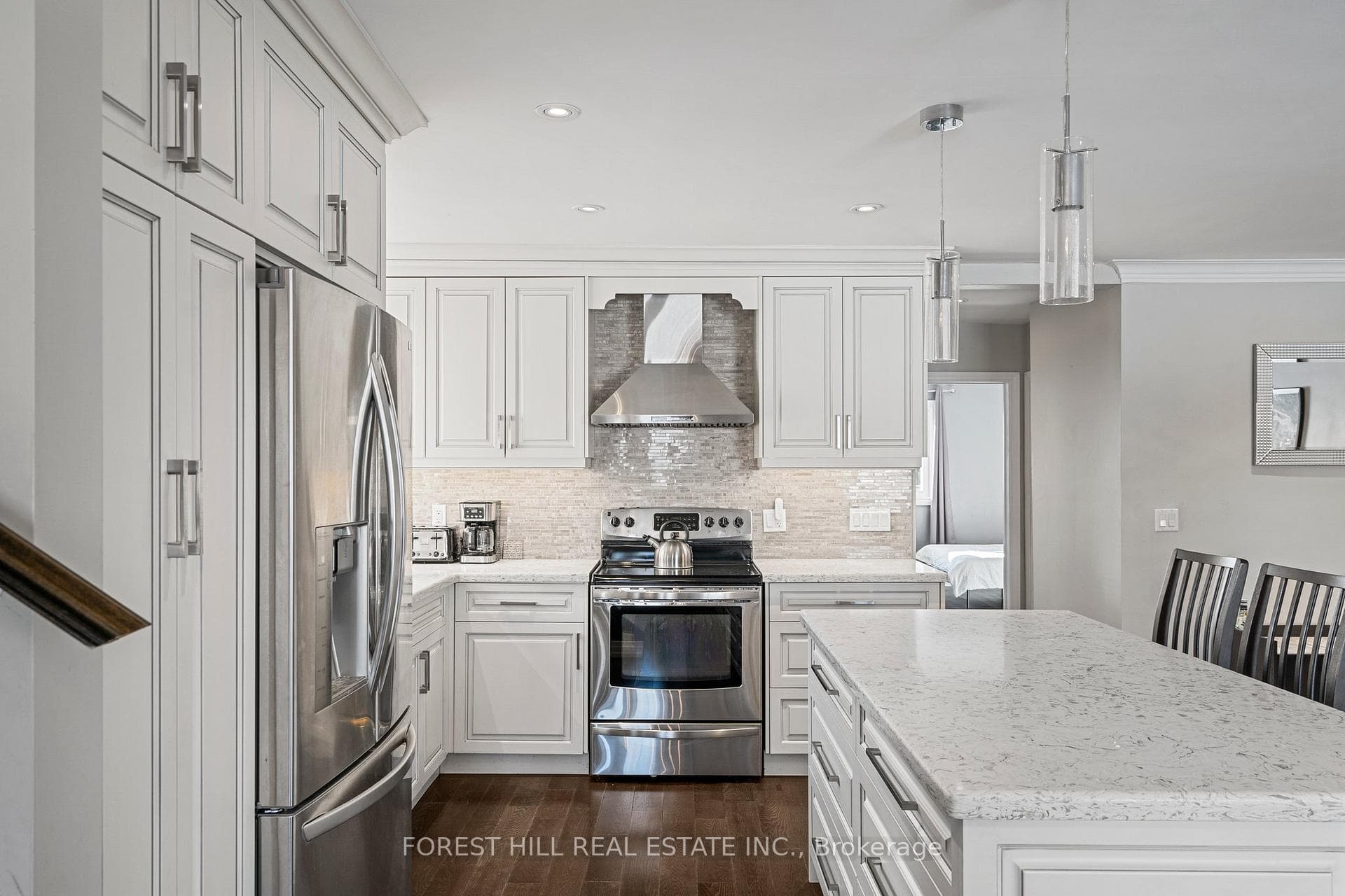 289 Burnett Avenue Unit Main photo 5