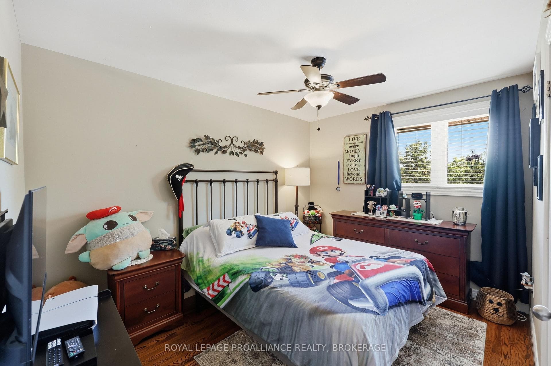 317 Avenue Road photo 43