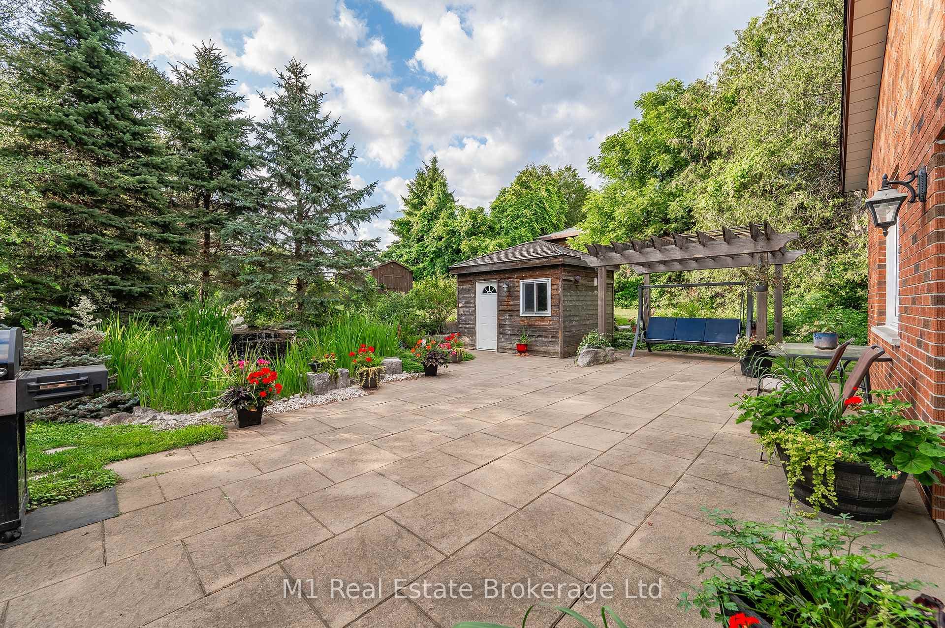 6946 FIFE Road photo 41