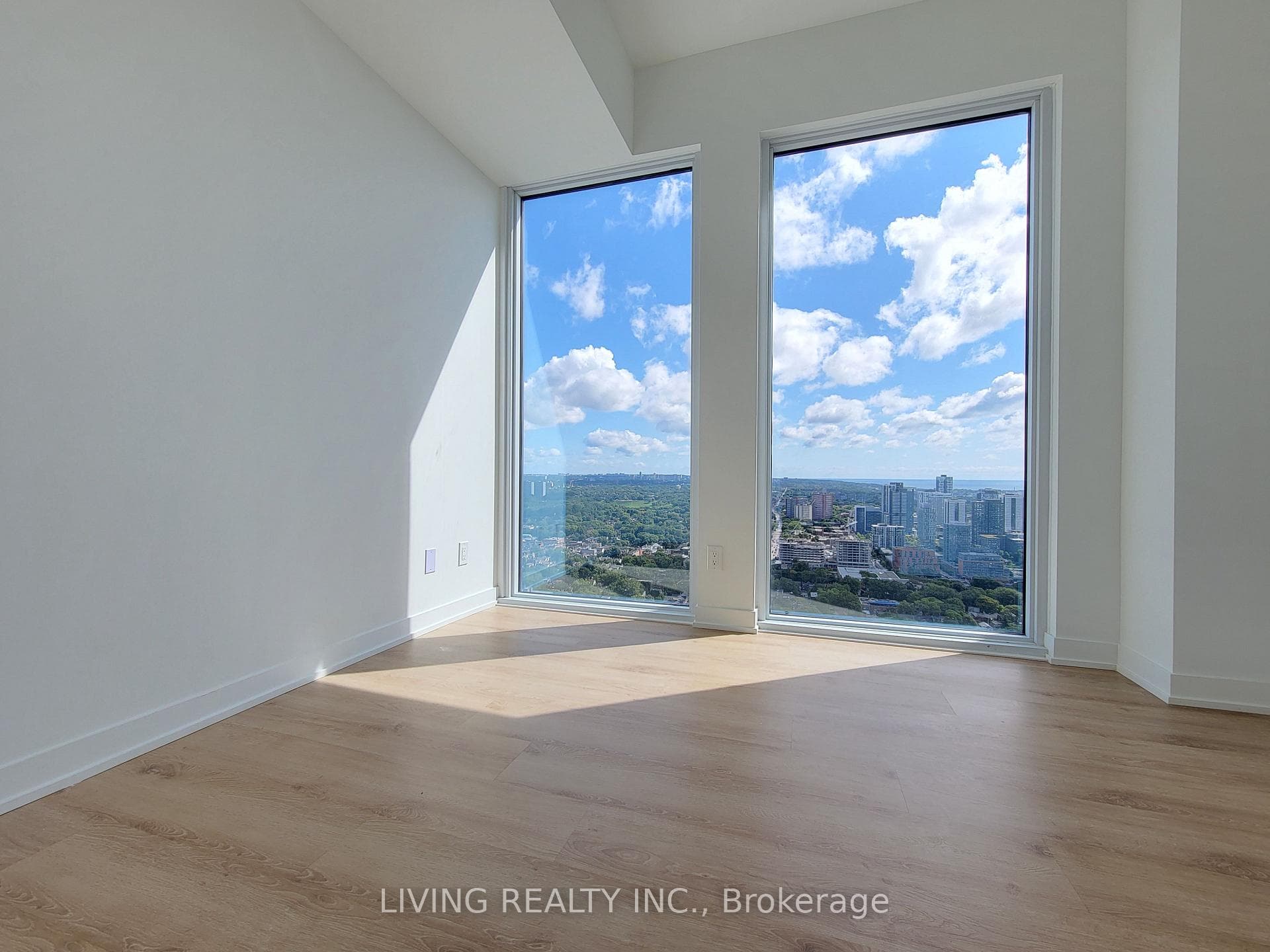319 Jarvis Street Unit 4515 photo 8