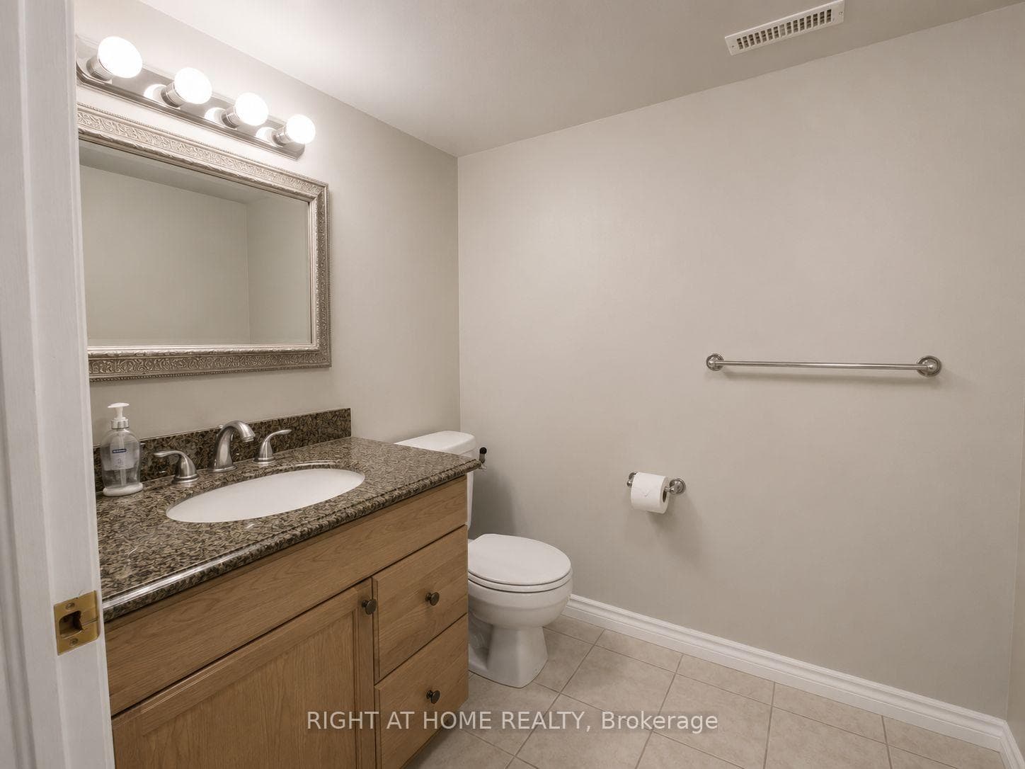 505 Blue Jay Drive Unit 75 photo 17