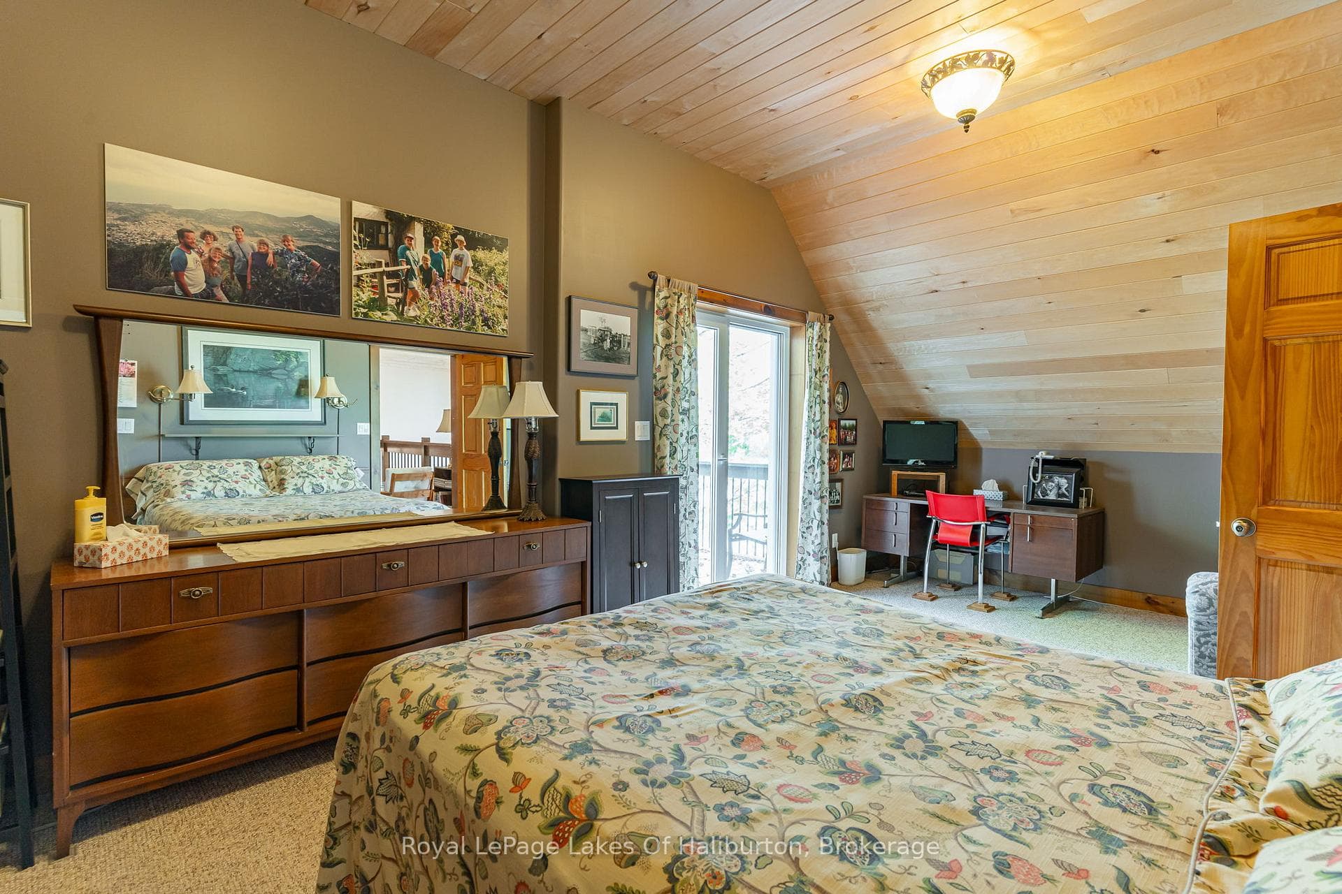 48 Russell Drive photo 33