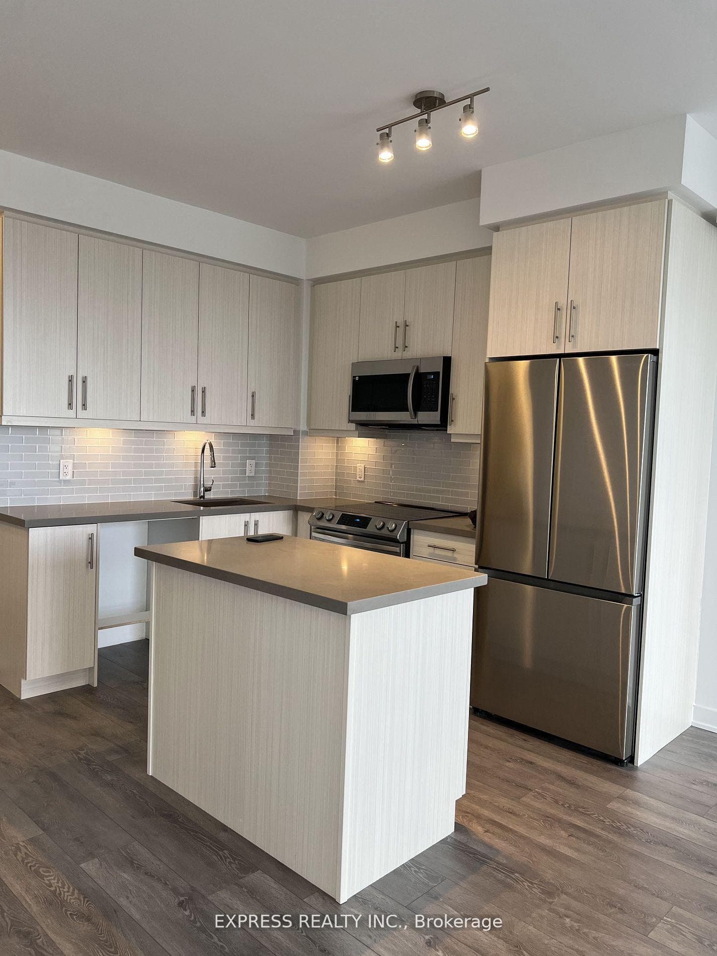 105 Oneida Crescent Unit Lph06 photo 1