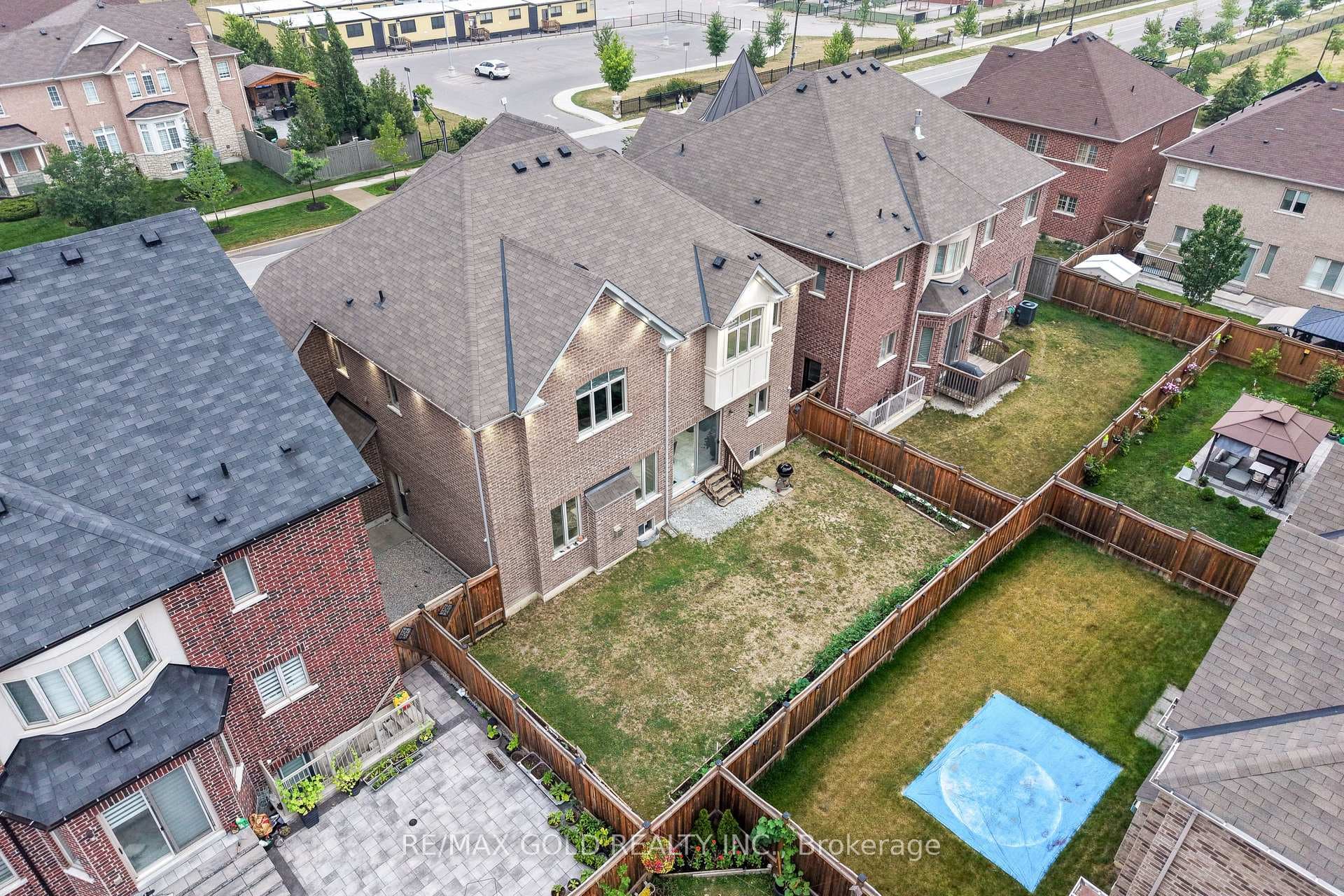 73 Squire Ellis Drive photo 27