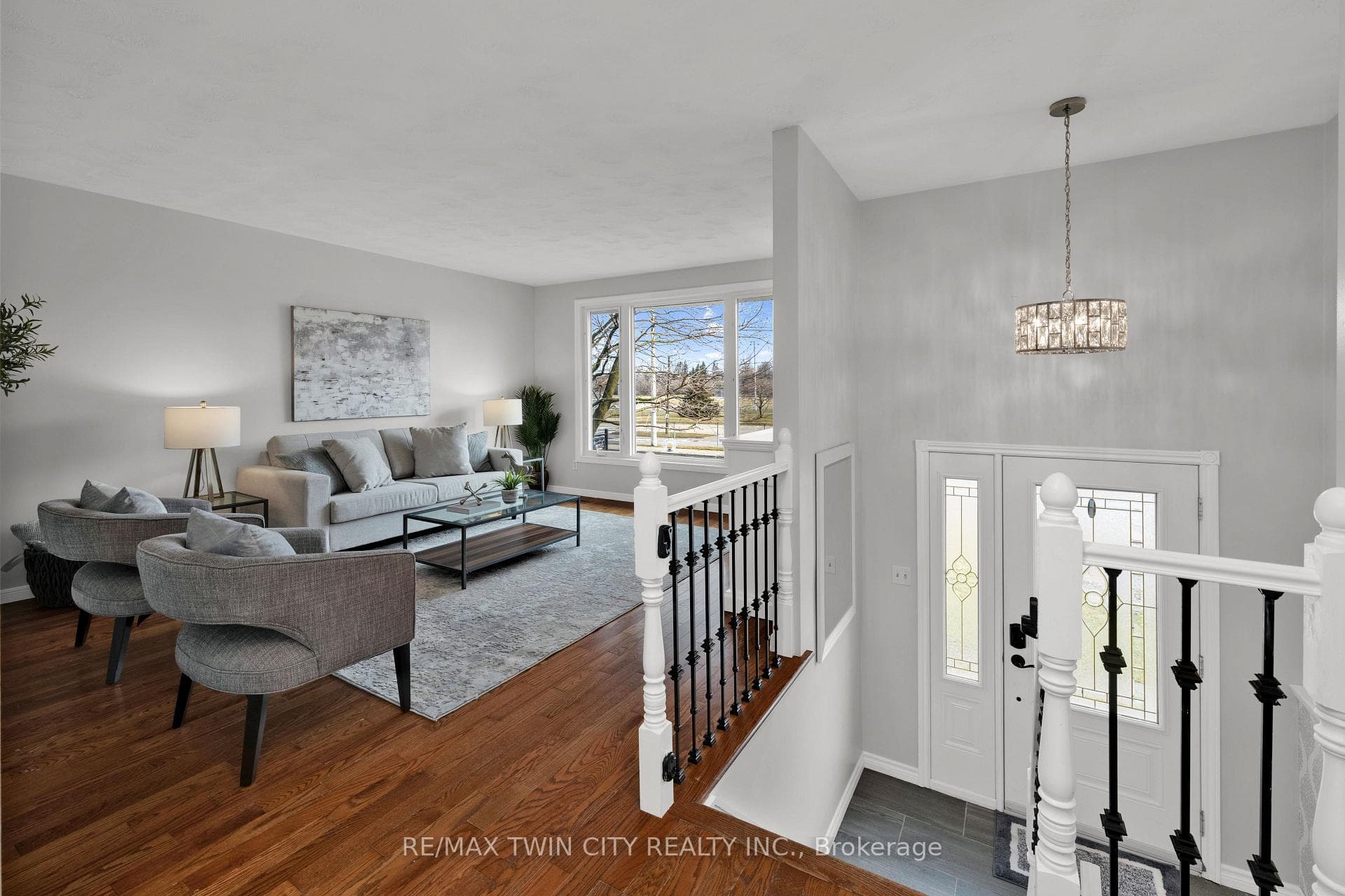 334 Jacob Street photo 3