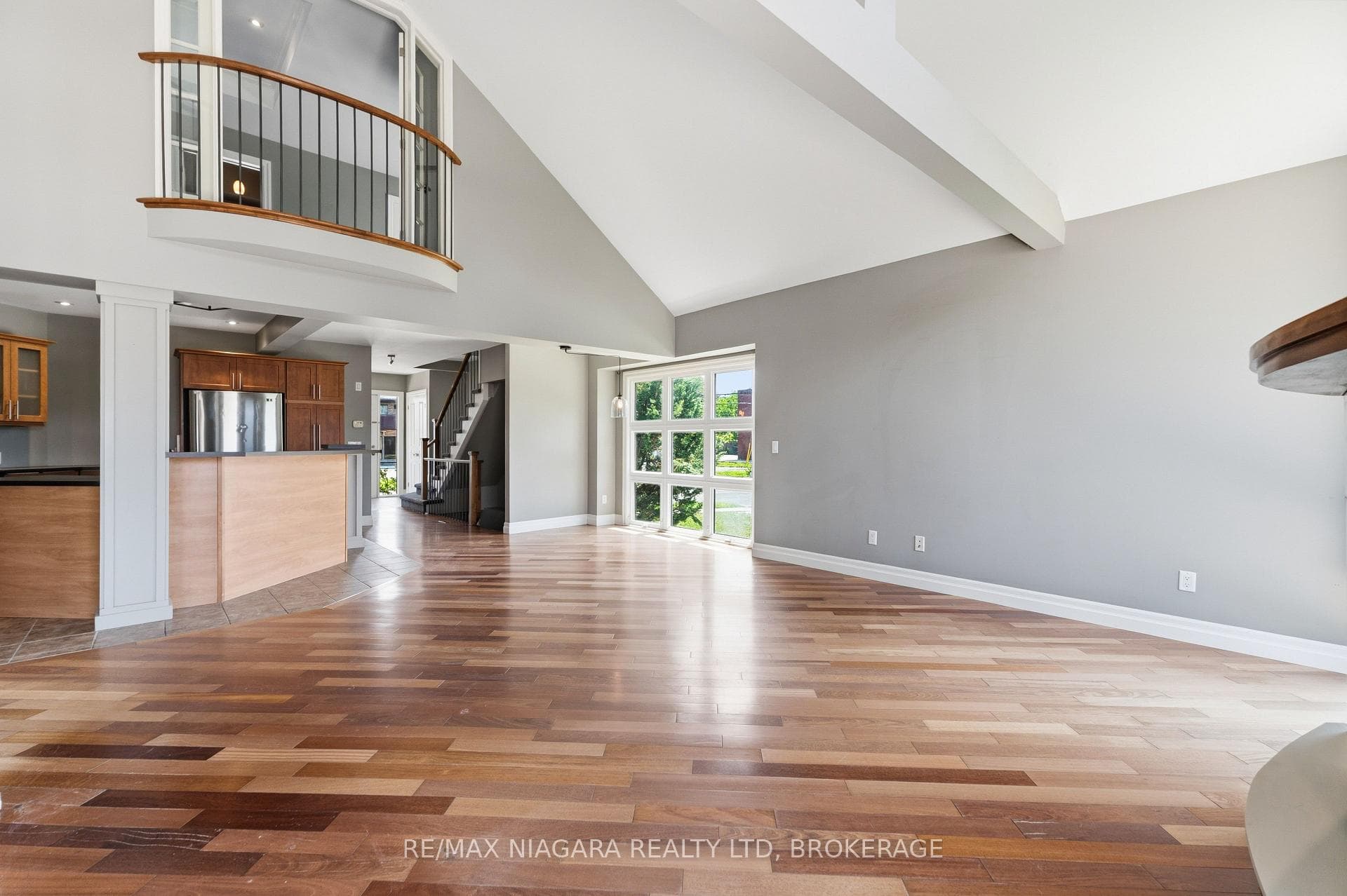 291 Vine Street photo 14