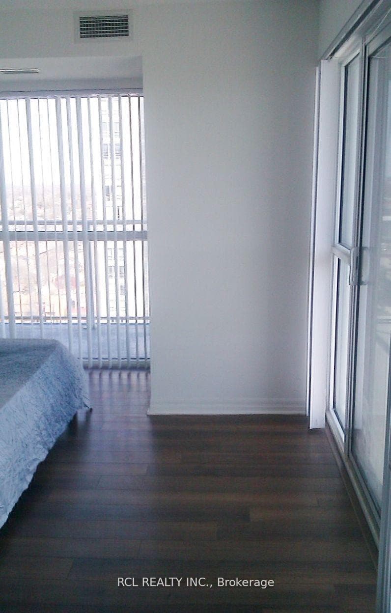 275 Yorkland Road Unit 1809 photo 8