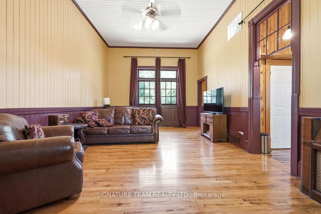266 Foymount Road photo 16