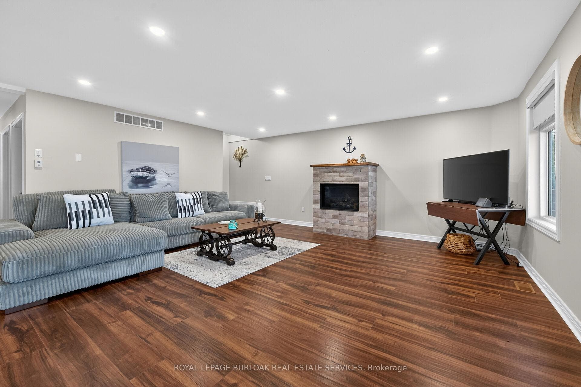 12073 Augustine Road photo 23