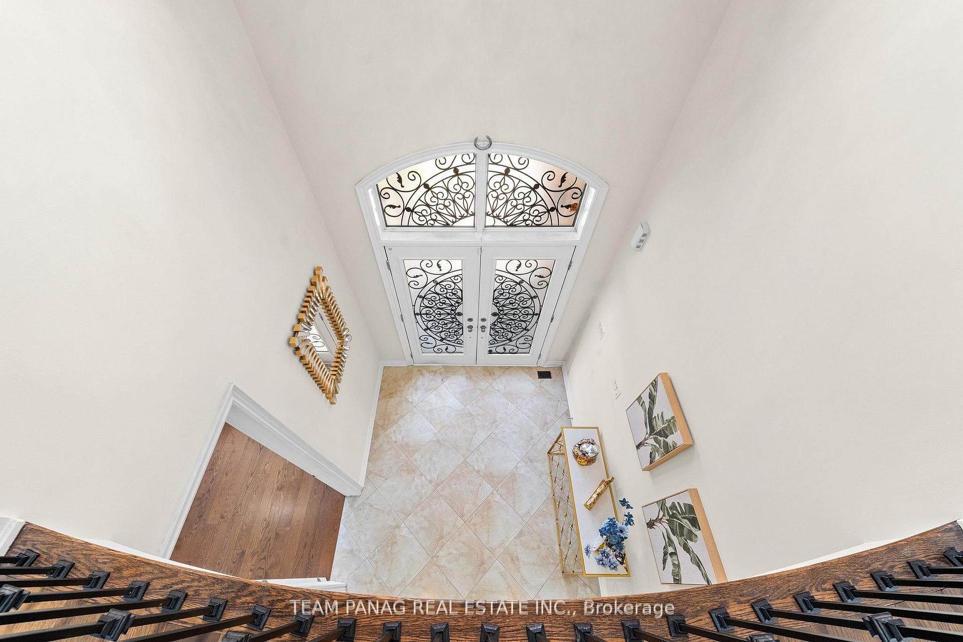 34 Cannington Crescent photo 9