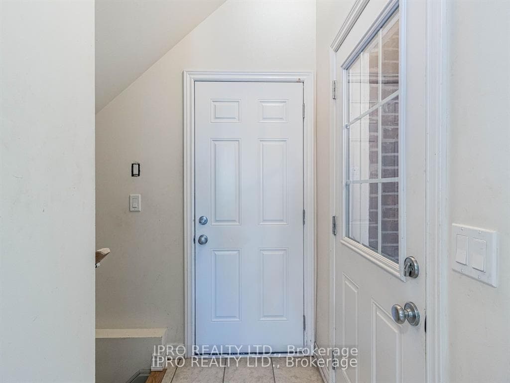 83 Pavlova Crescent photo 19