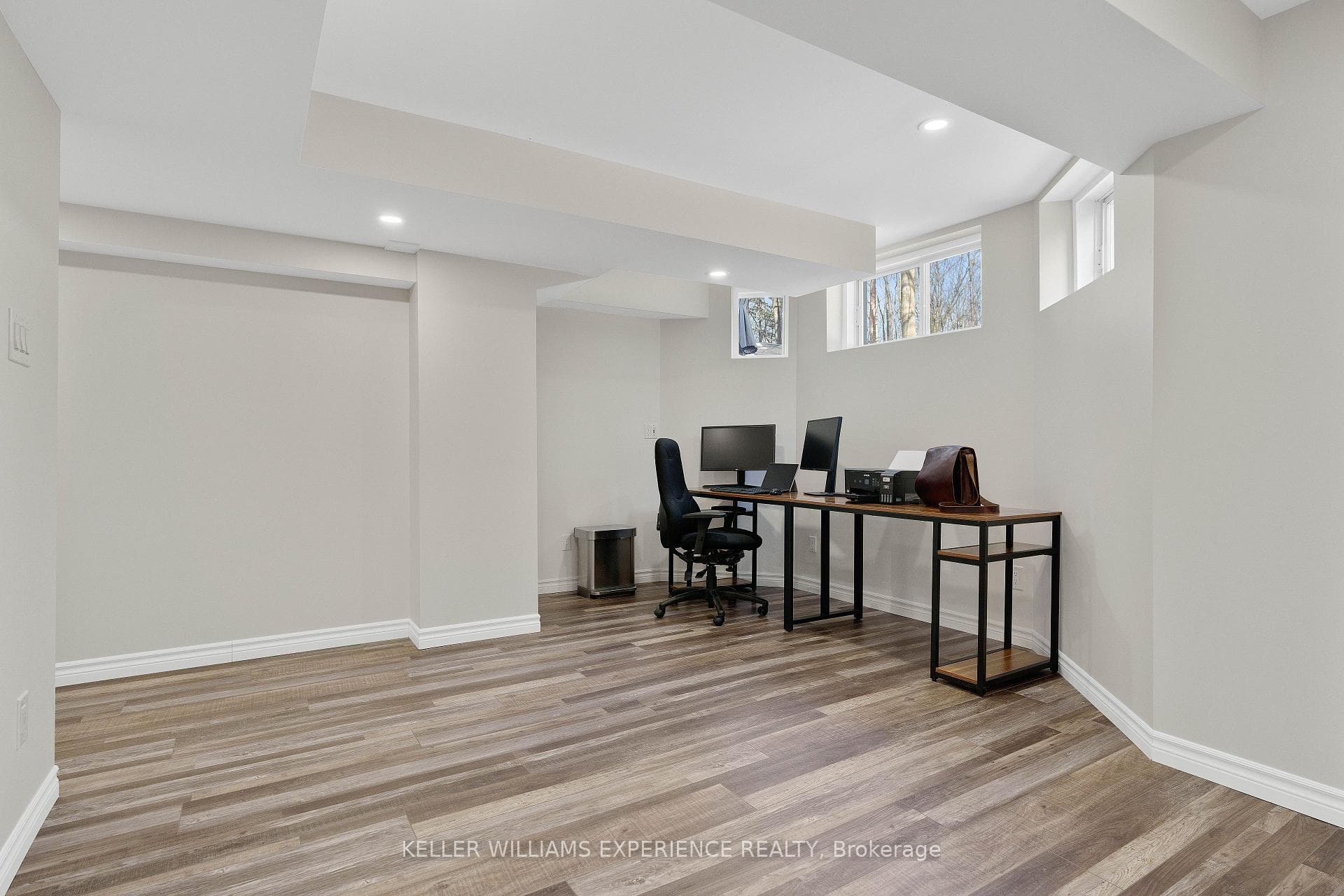 28 GABLES Way photo 36